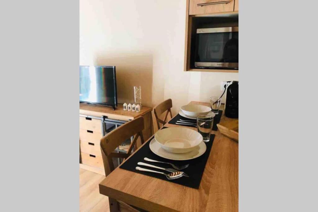 Puigcerda Centro. Acogedor Apartament En El Pueblo Ngoại thất bức ảnh